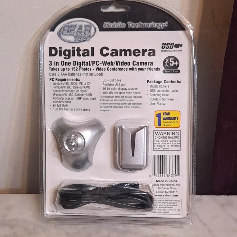 Digital Camera  - Picture 2 of 3